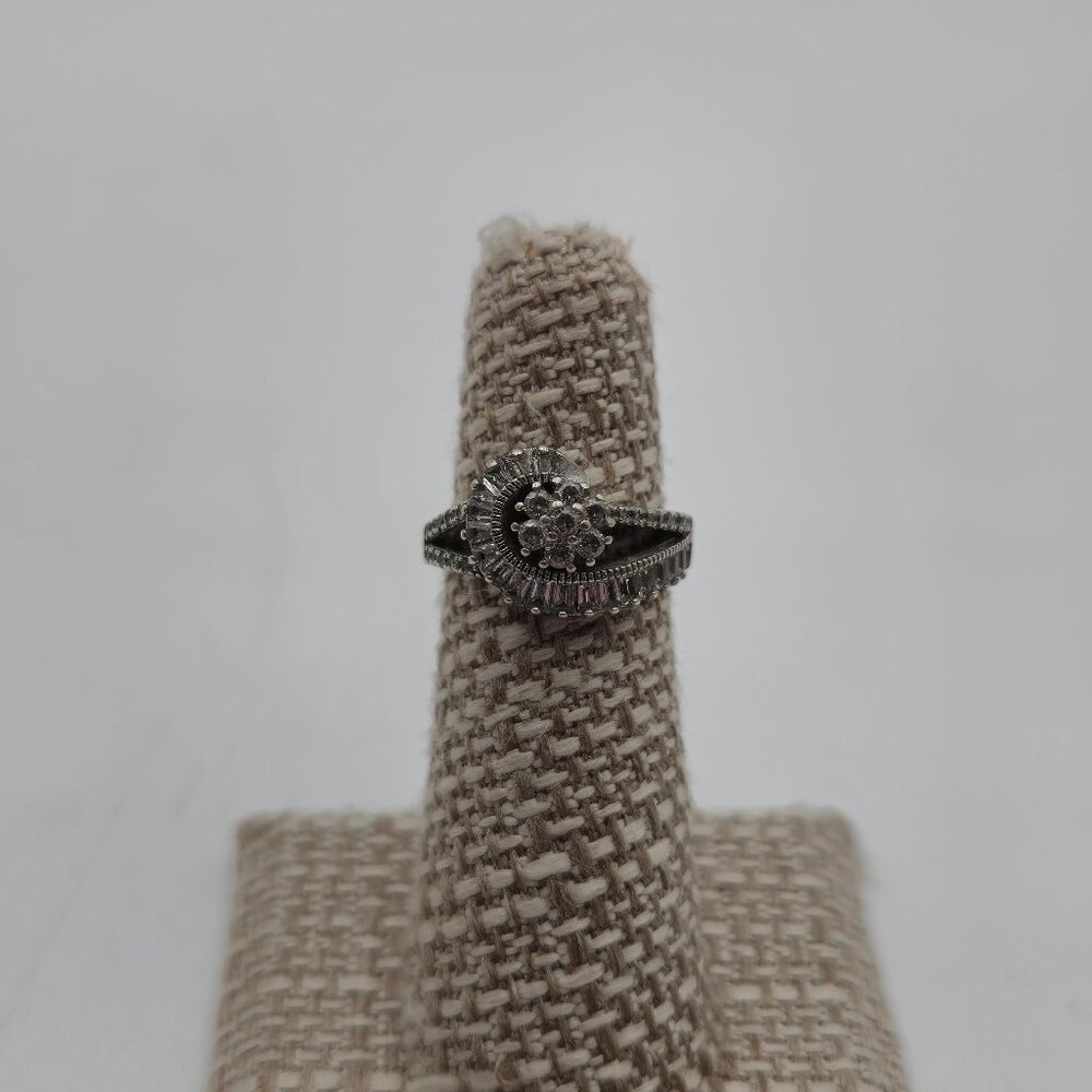Size 5.25 Sterling Silver Swirl Design Fancy Cubic Zirconia Ring A3668